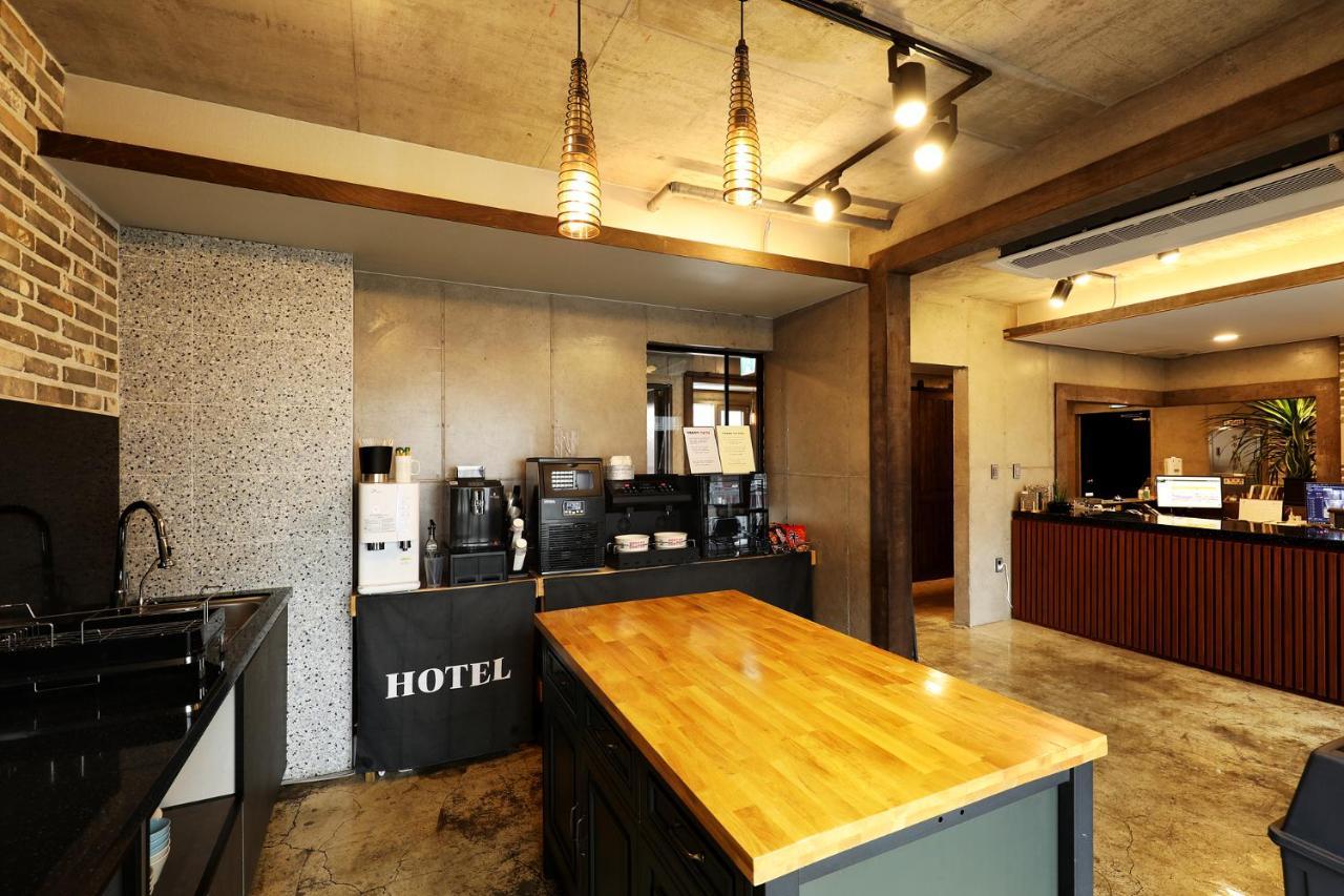 Cornerstone Hotel Seogwipo Exterior foto